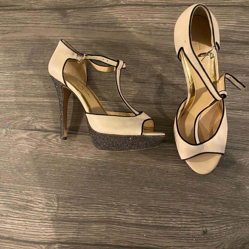 Platform pumps